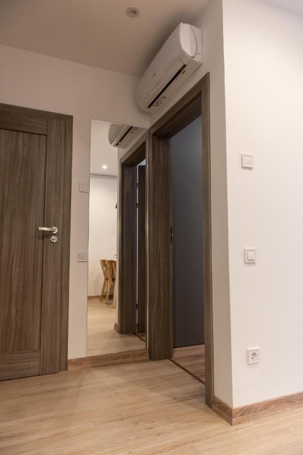 Dream Life Apartment Lviv Buitenkant foto
